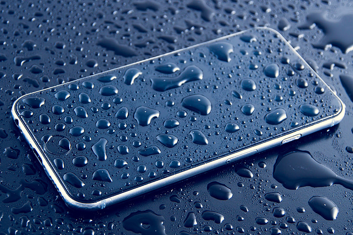 wet iphone